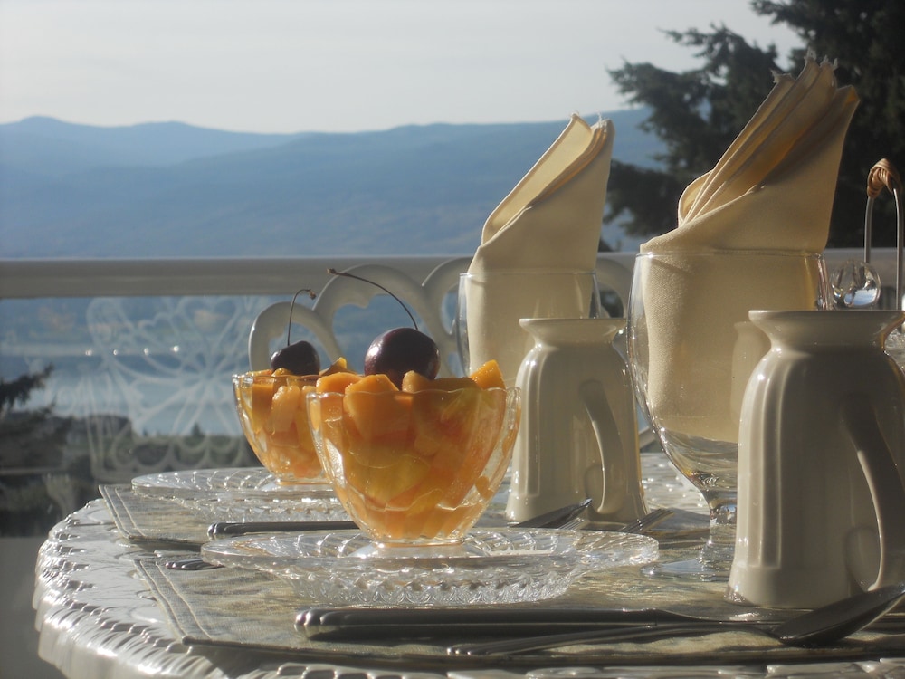 Hotel A View to Remember Bed & Breakfast - Image 1