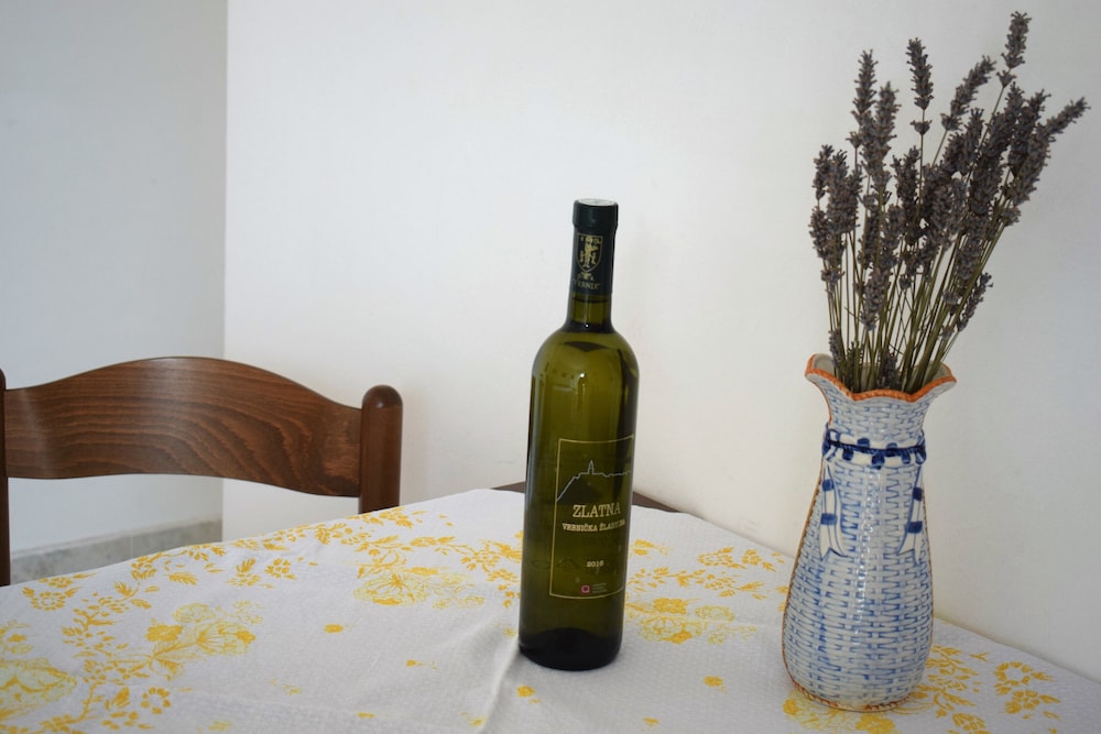 Apartment Rina view 3