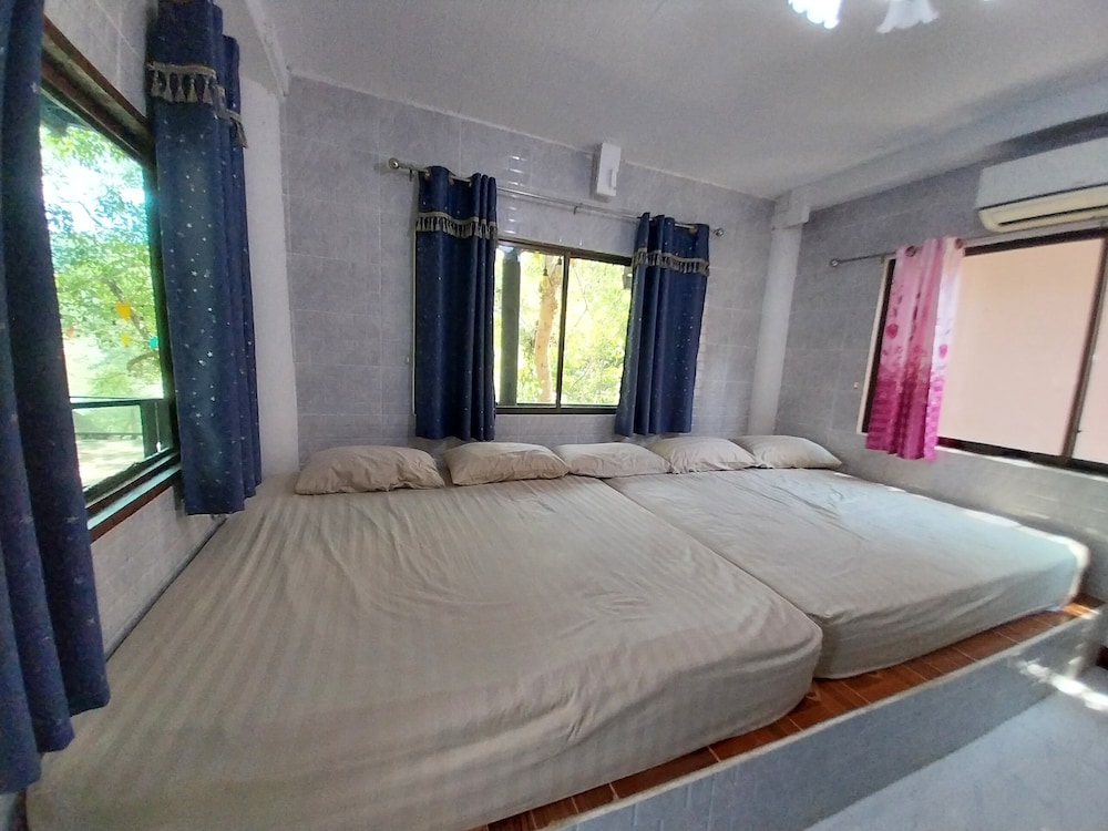 Bamboo River House Kaeng Krachan