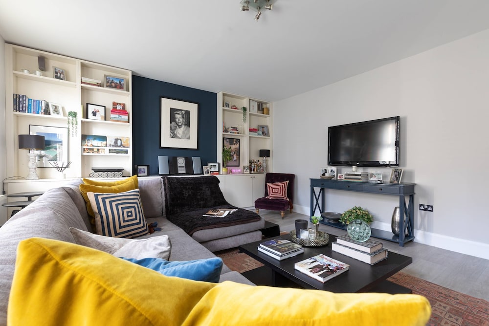 Oakley Street VII by Onefinestay