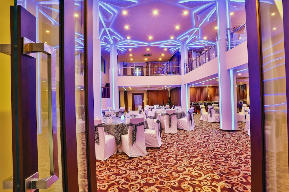 meeting & event spaces