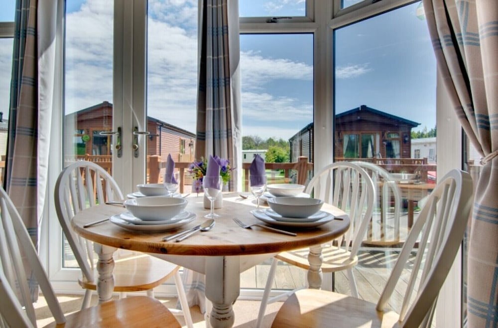 Stunning 3-bed Hot Tub Lodge, Northumberland view 4