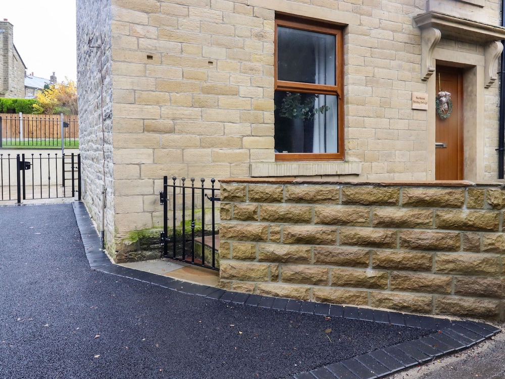 The Robins Holiday Cottage