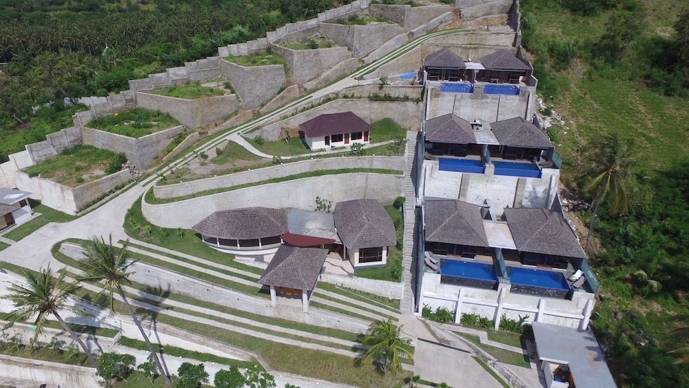 Lima Satu Resort