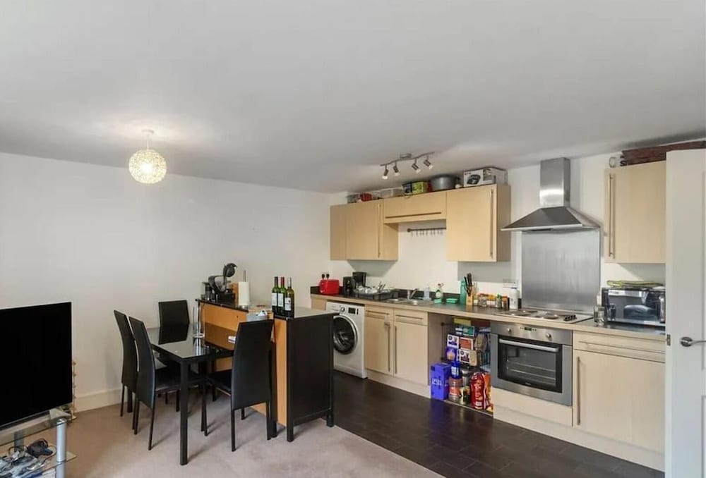 2 Bed-colchester Apartment-freep- Tv-wifi