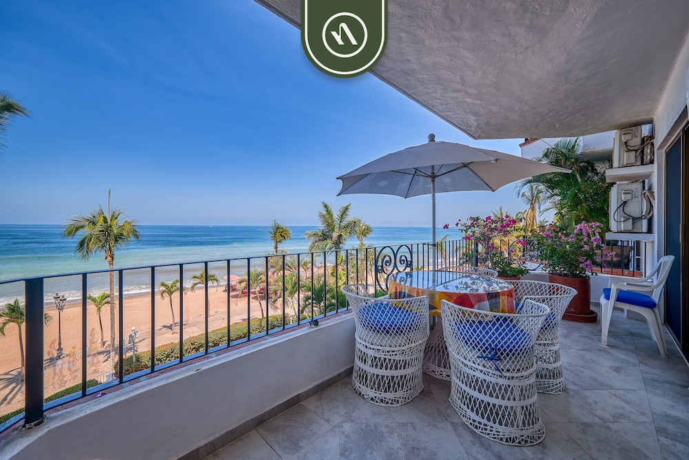 Ocean View 2Br Condo-balcony-beach-pool - 310