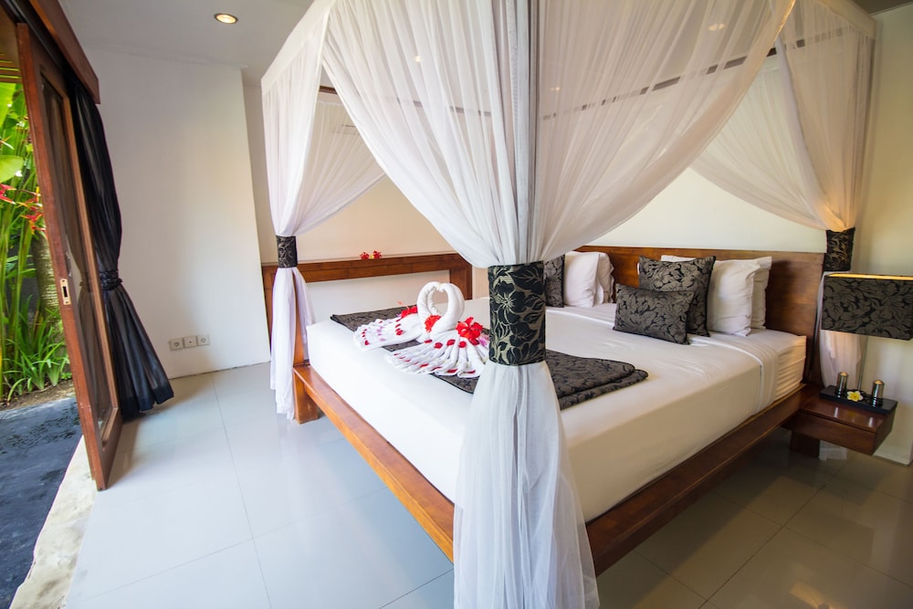 Amore Villas