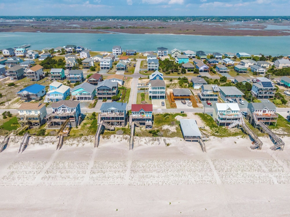 The Beachcomber by Topsail Realty