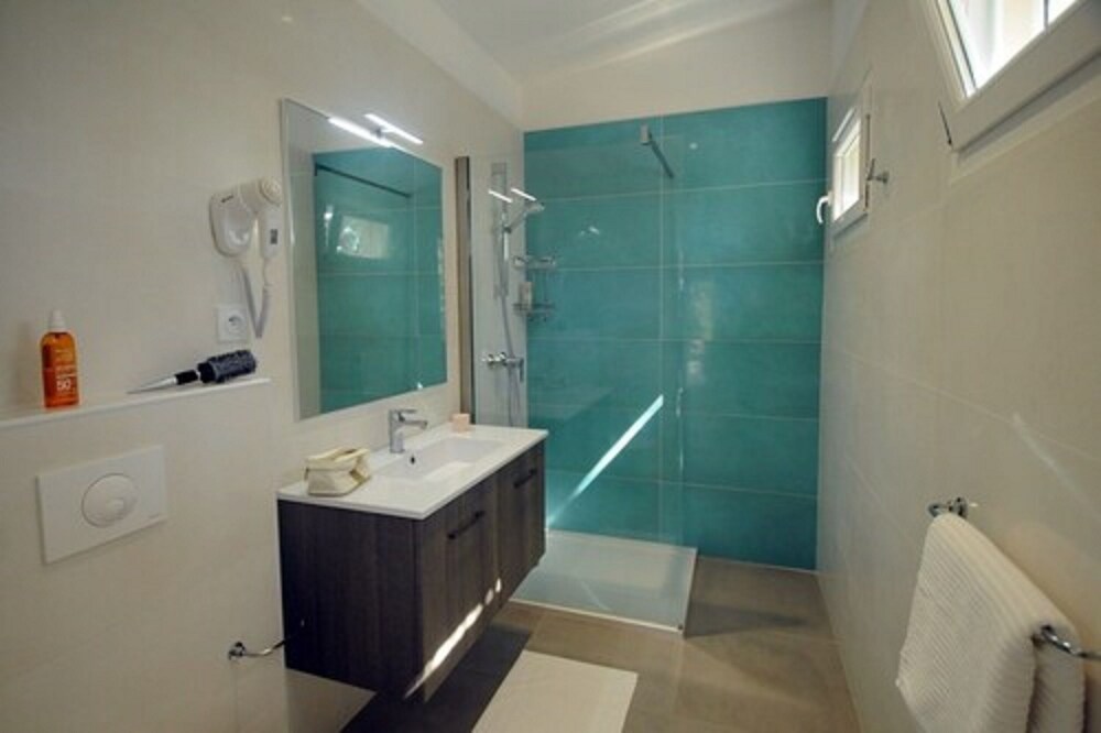 Photo 31