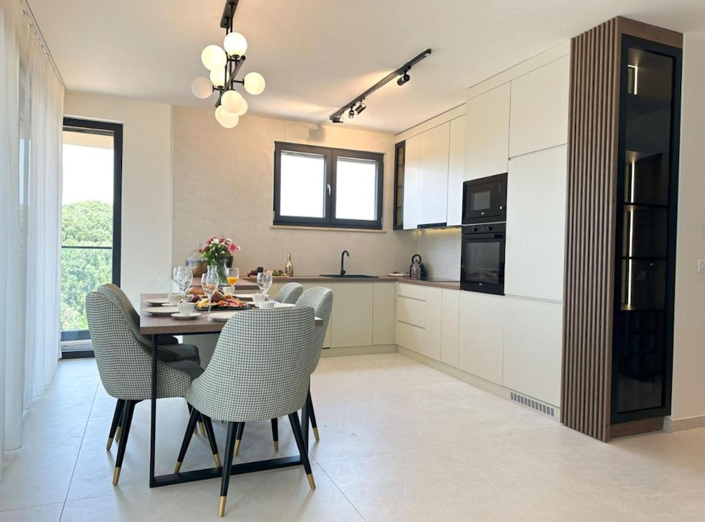 Leonarda Waterfront Residences