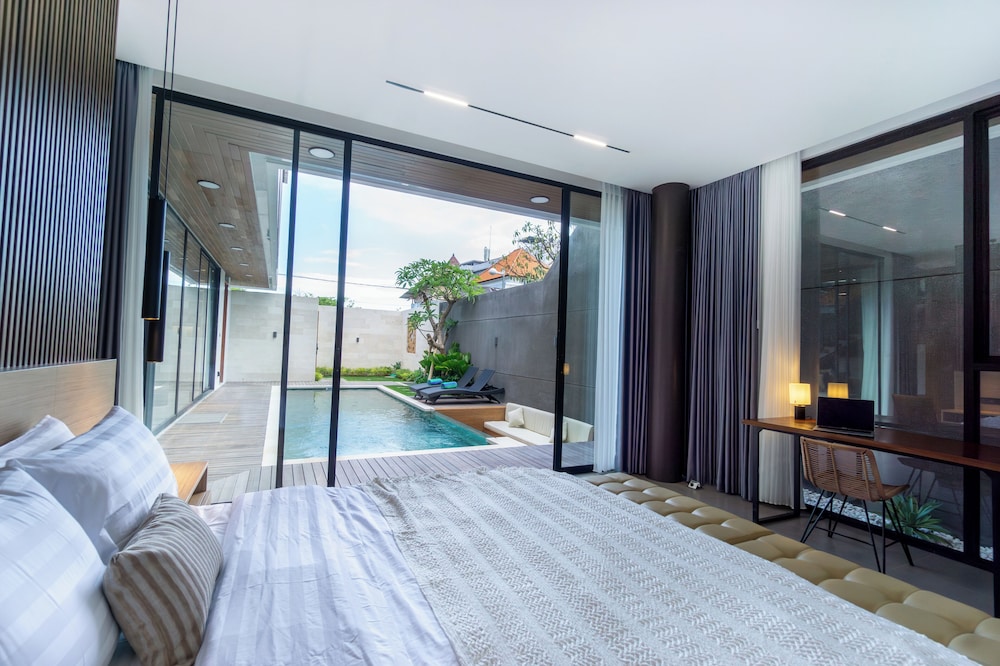 Villa Elena view 4