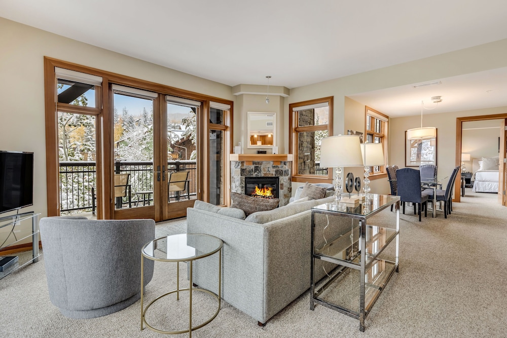 Capitol Peak Lodge by Snowmass Mountain Lodging