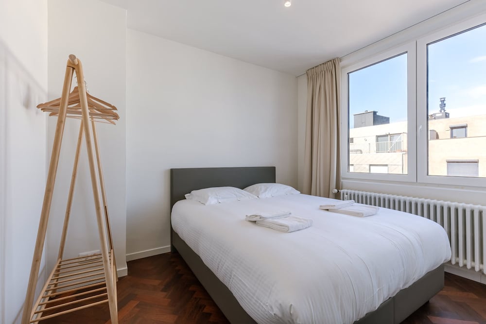 Huswell - New Penthouse With City Harbour Views