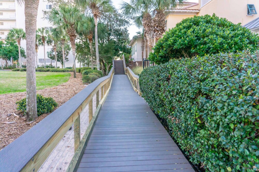 9 Rue Martine in Miramar Beach