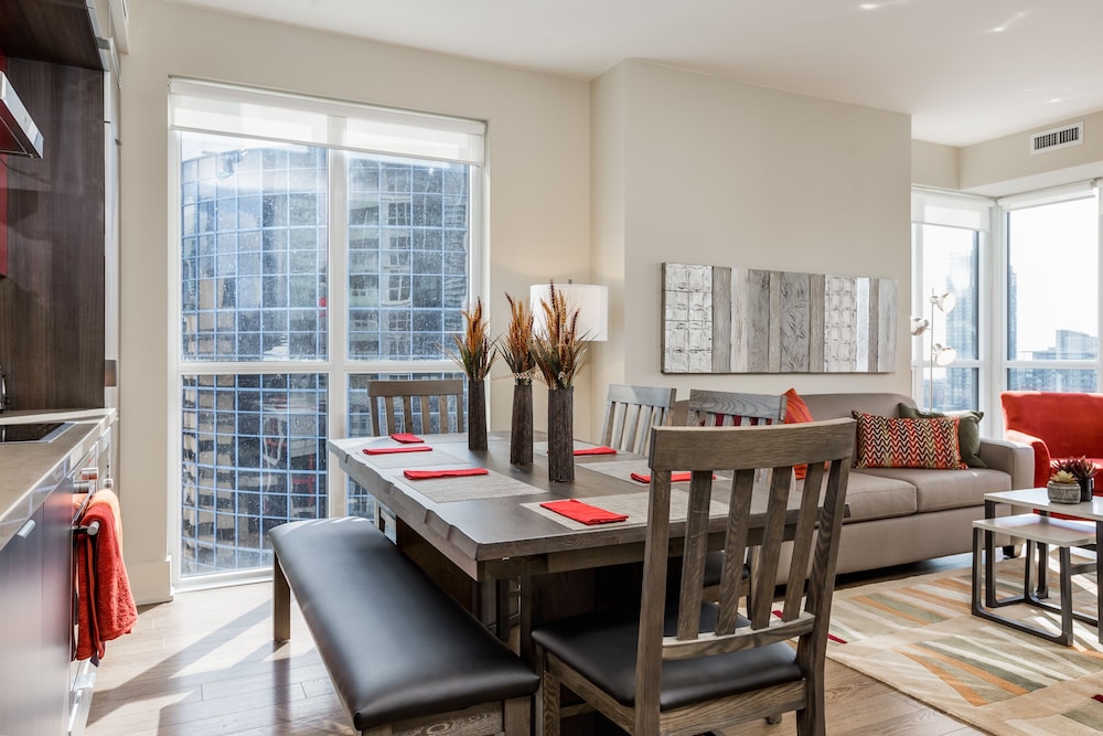 QuickStay - Gorgeous 2-Bedroom in the Heart of Downtown