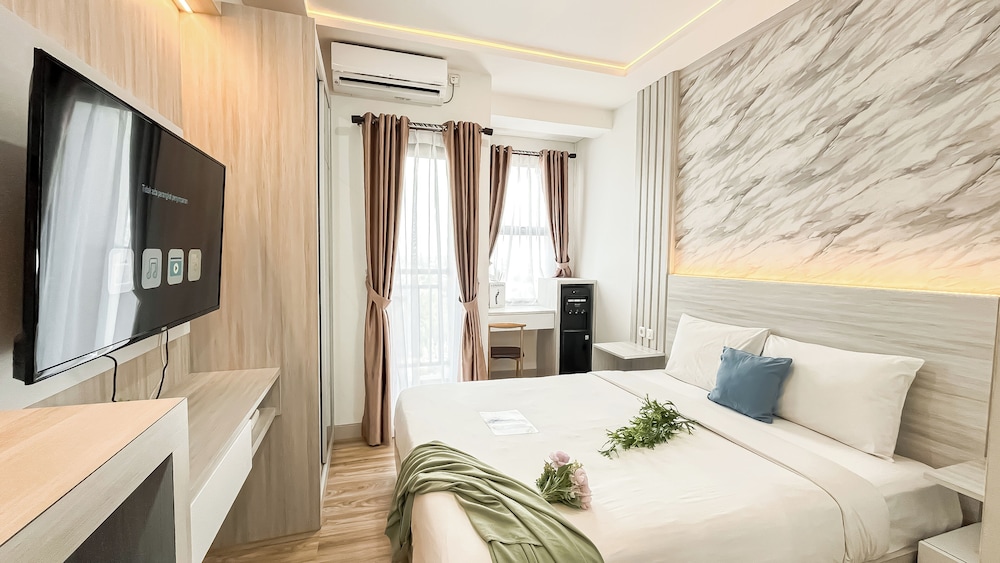 Modern Studio At Transpark Cibubur Apartment