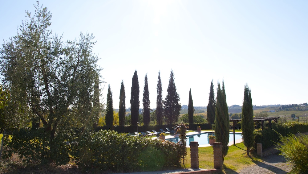 Agriturismo FATTORIA ROZZALUPI