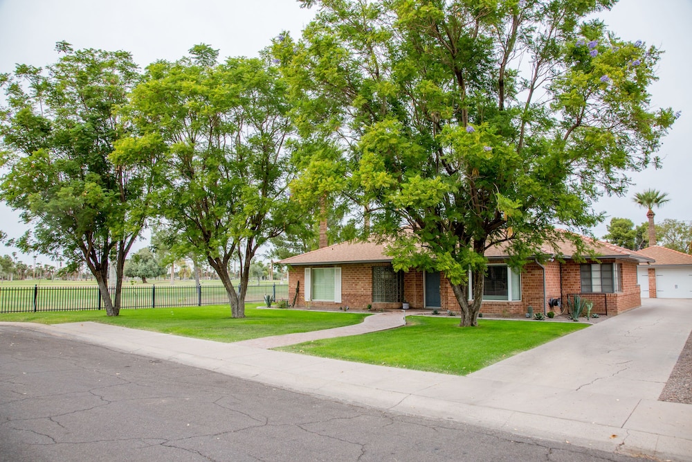 Encanto Vistas, A Golf Property in Central Phoenix
