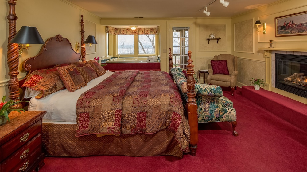 Goldmoor Inn