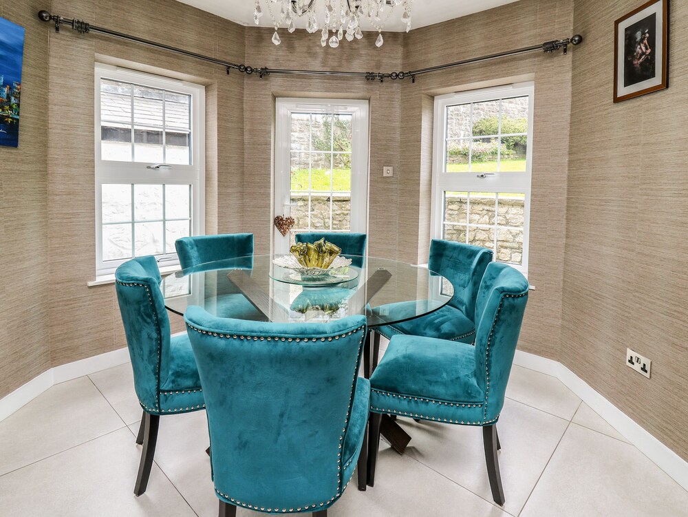 Glamorgan House