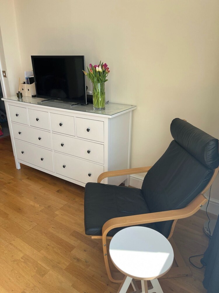 Cardiff Apt - Sleeps 6 - Castle & Stadium Nearby