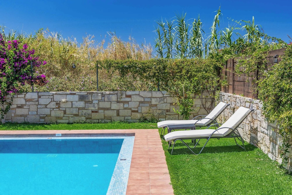 Villa Mandarin Platanias