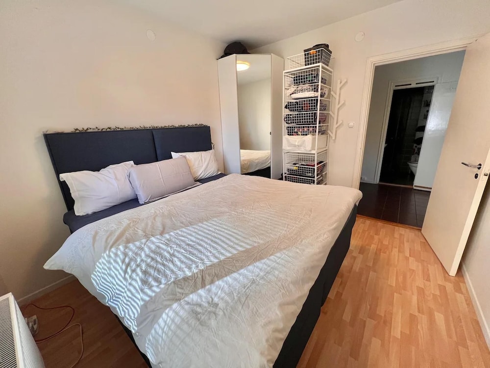 Great 1 Bedroom Flat in Solna view 2