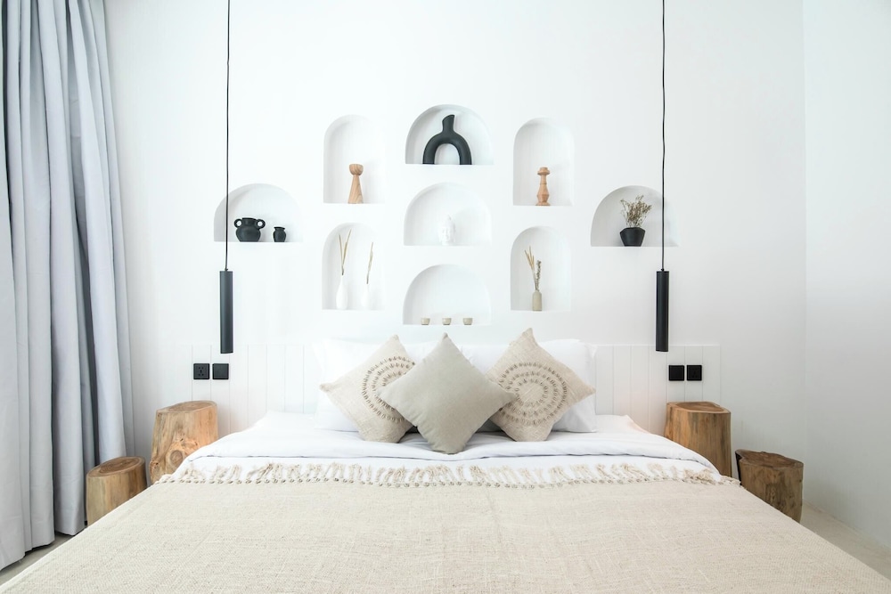 Chic 2BR Villa, 5min to Bingin's Coastal Bliss