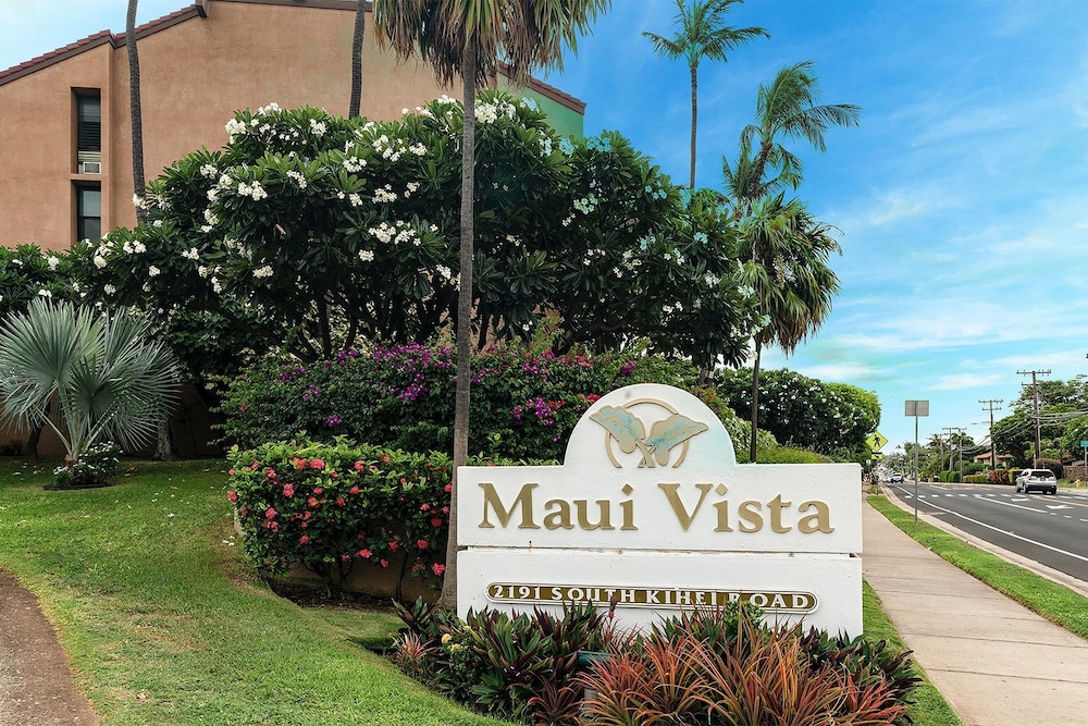 Maui Vista 3-102 - Updated, Ground Level, Steps to the Pool, Walk to Everything!