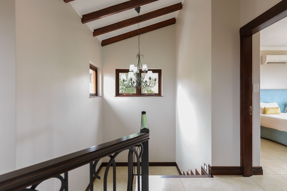 San Lameer Villa Rentals 14328