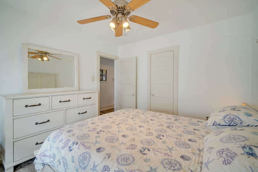 Pet-friendly Apartment in Wildwood < 1 Mi to Beach view 3