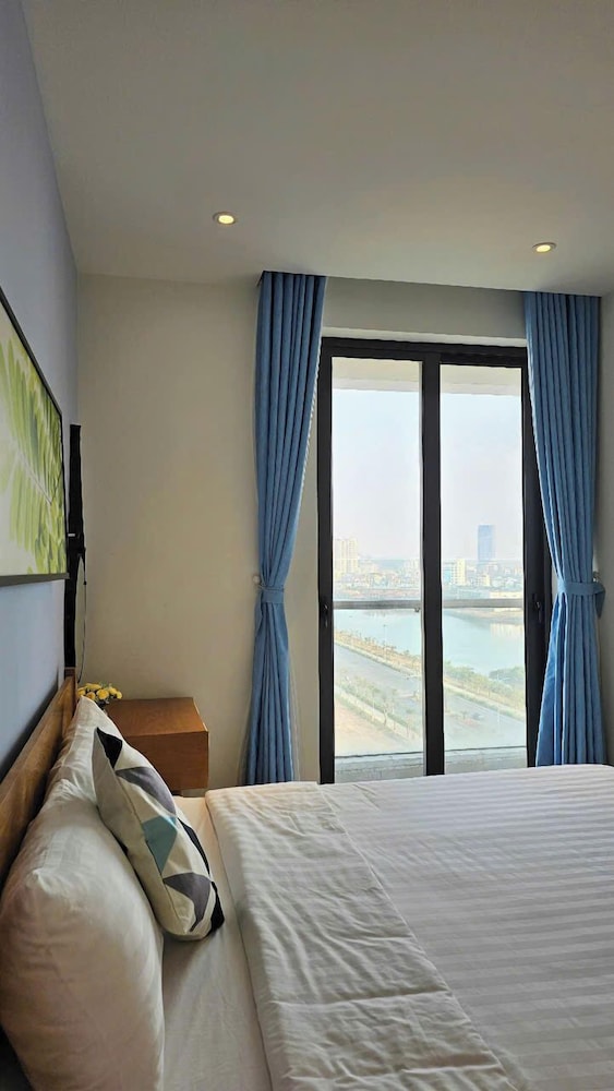 Angela House Ha Long