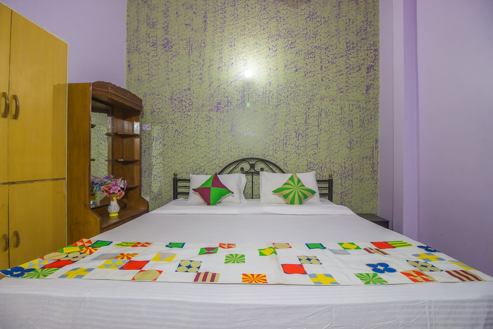 OYO 22067 Home Cozy 1BHK Near Carmona Beach view 5