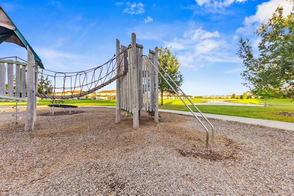 Gorgeous 5Bd w Pool Lazy River Storey Lake 4989