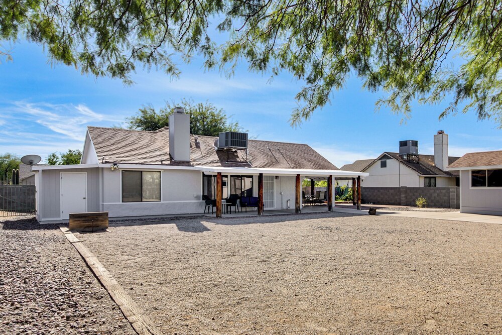 8 Mi to Linda Vista Trail: Tucson Home w/ Patio