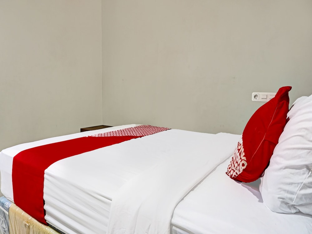 OYO 91812 Nh Kost Syariah - Property Image 1