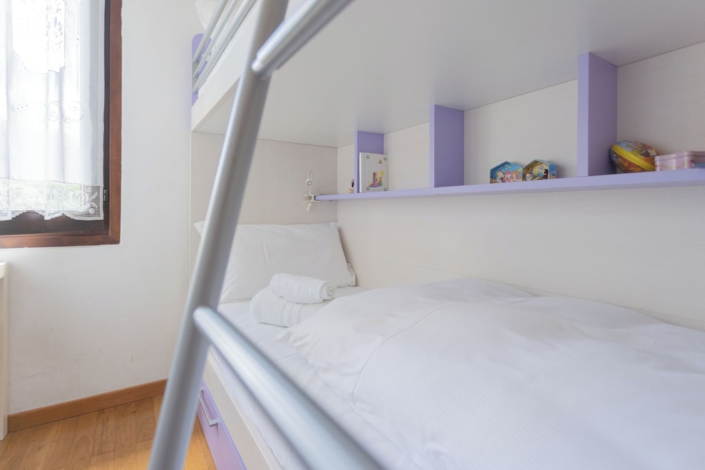 Vacation Family Home in Tremezzo by Rent all Como