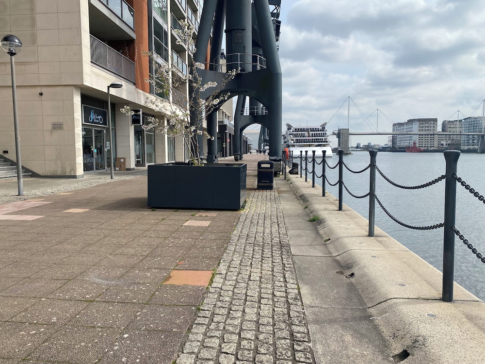 Cosy 3 bed Penthouse in Royal Docks London