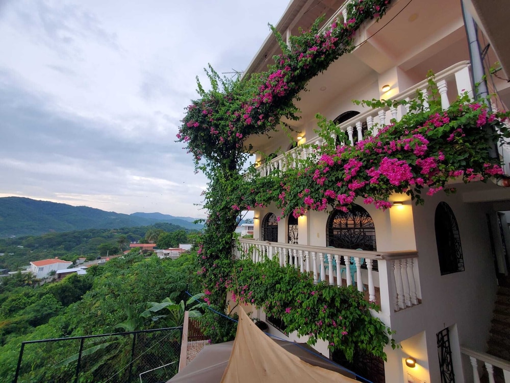 The Grand Monticchiello Villa