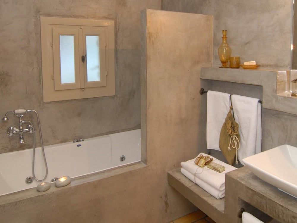 Mazaraki Guesthouse