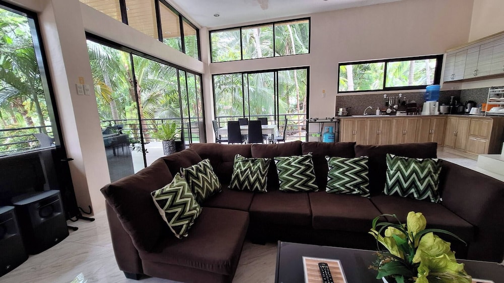 Balcon - Exclusive Private Villa in Camotes Island, Cebu, Philippines