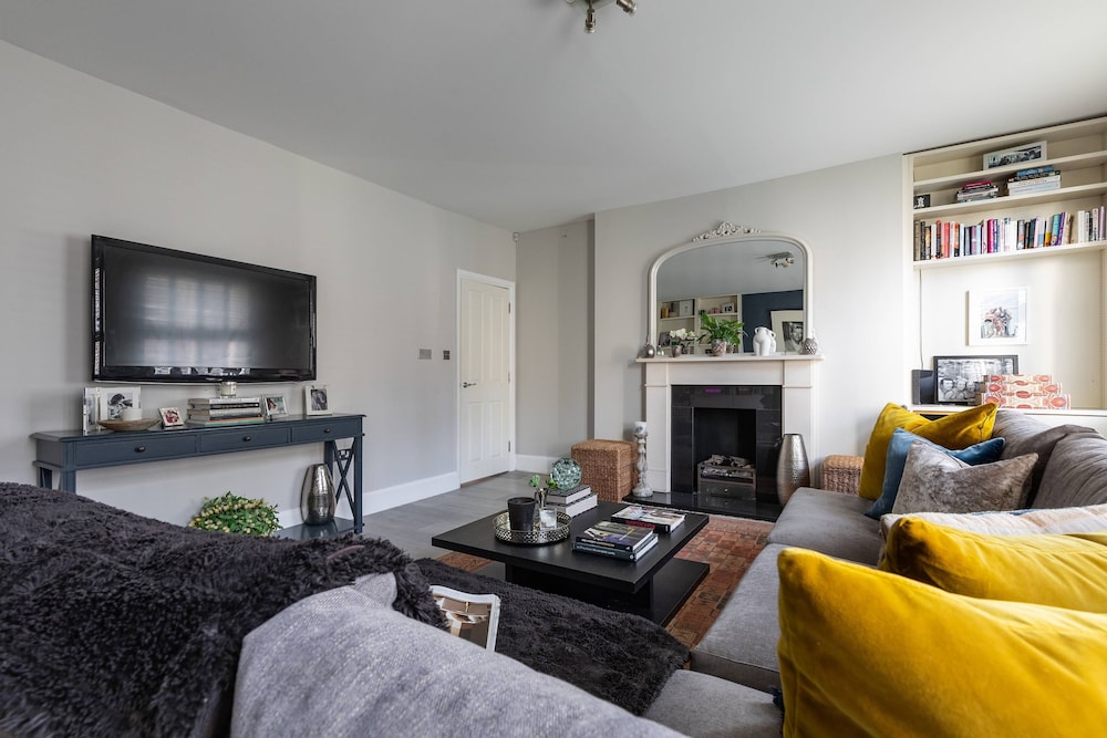 Oakley Street VII by Onefinestay