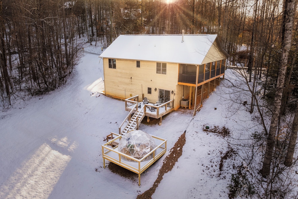 Moondance Cabin by Lightfoot Stays