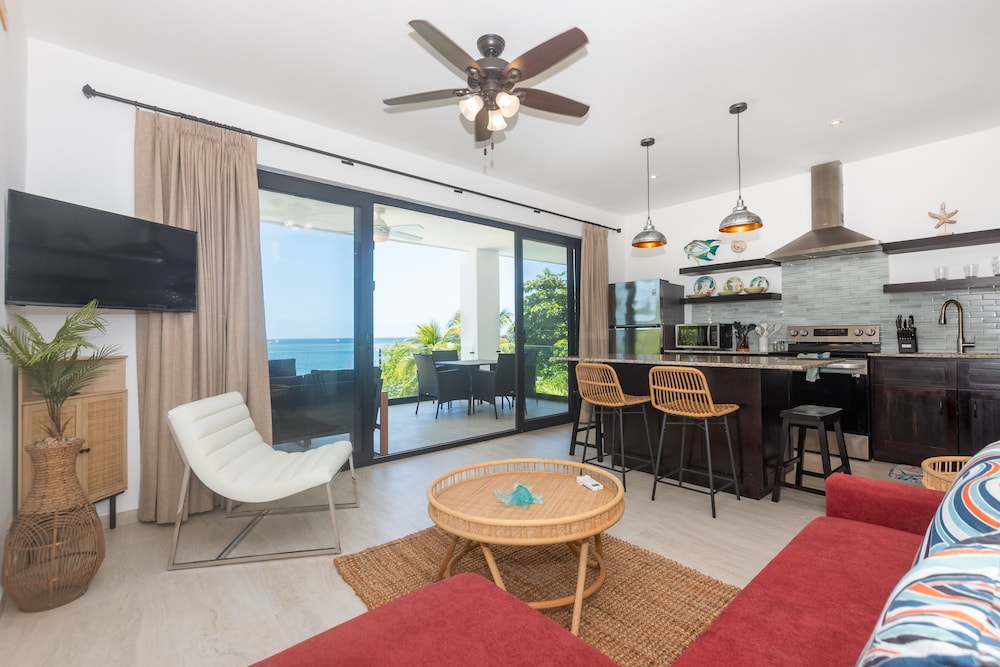 Seahorse Escape-5 bedroom 5 Condo