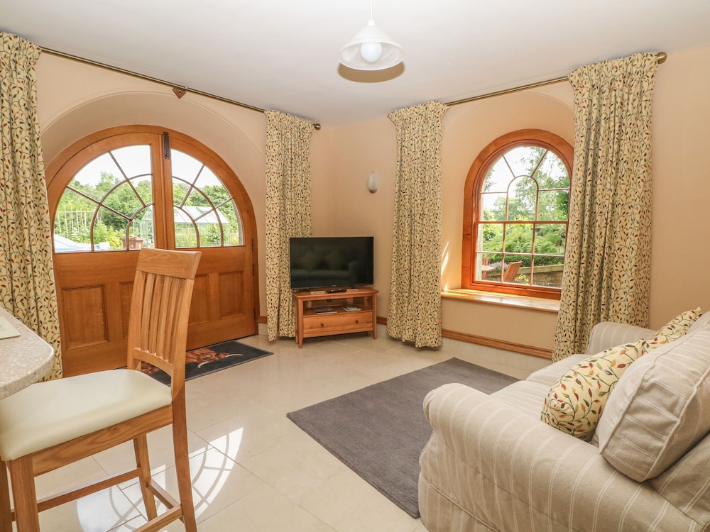 Lacewood view 2