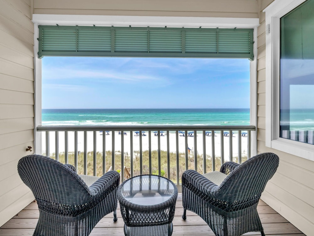 4BR Beachfront Home With Hot tub & Private Beach Access!