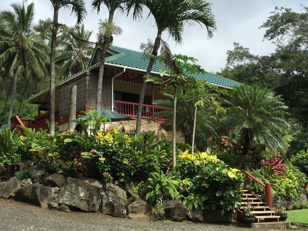 Muri Retreat