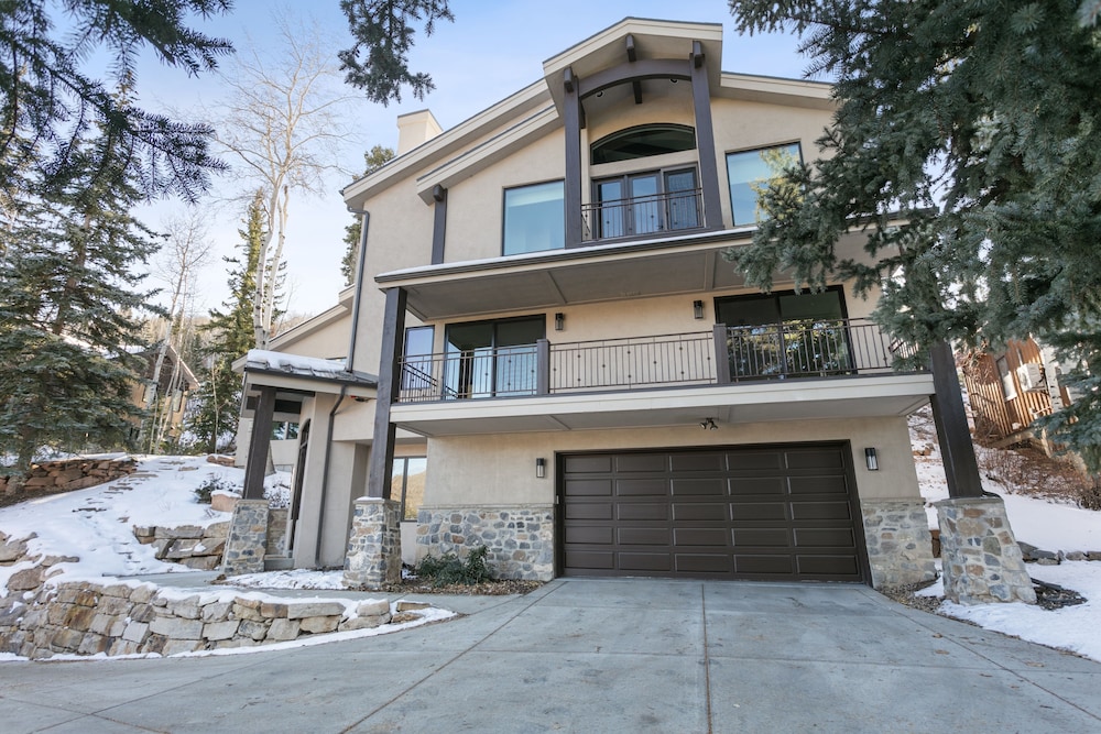 656 Coalition View Court - Private Home With Spa 4 Bedroom Home