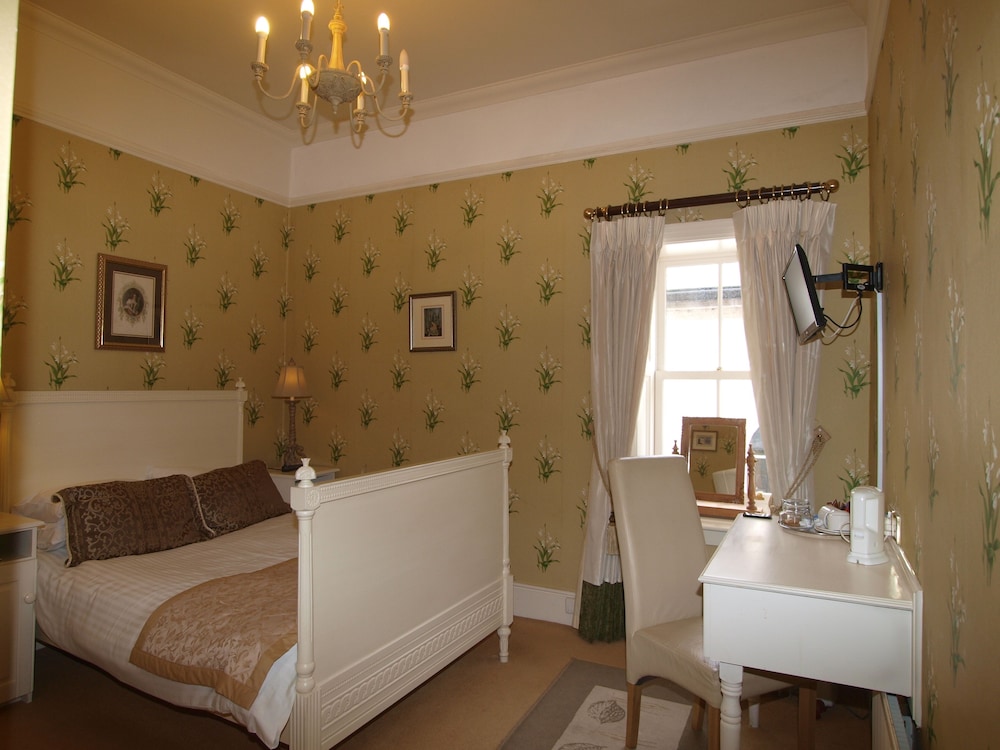 Gleesons Restaurant & Rooms