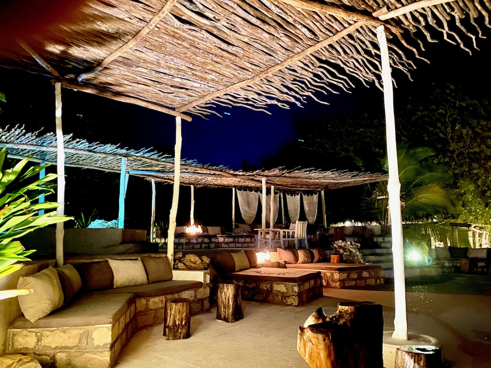 Rock and Sea Resort